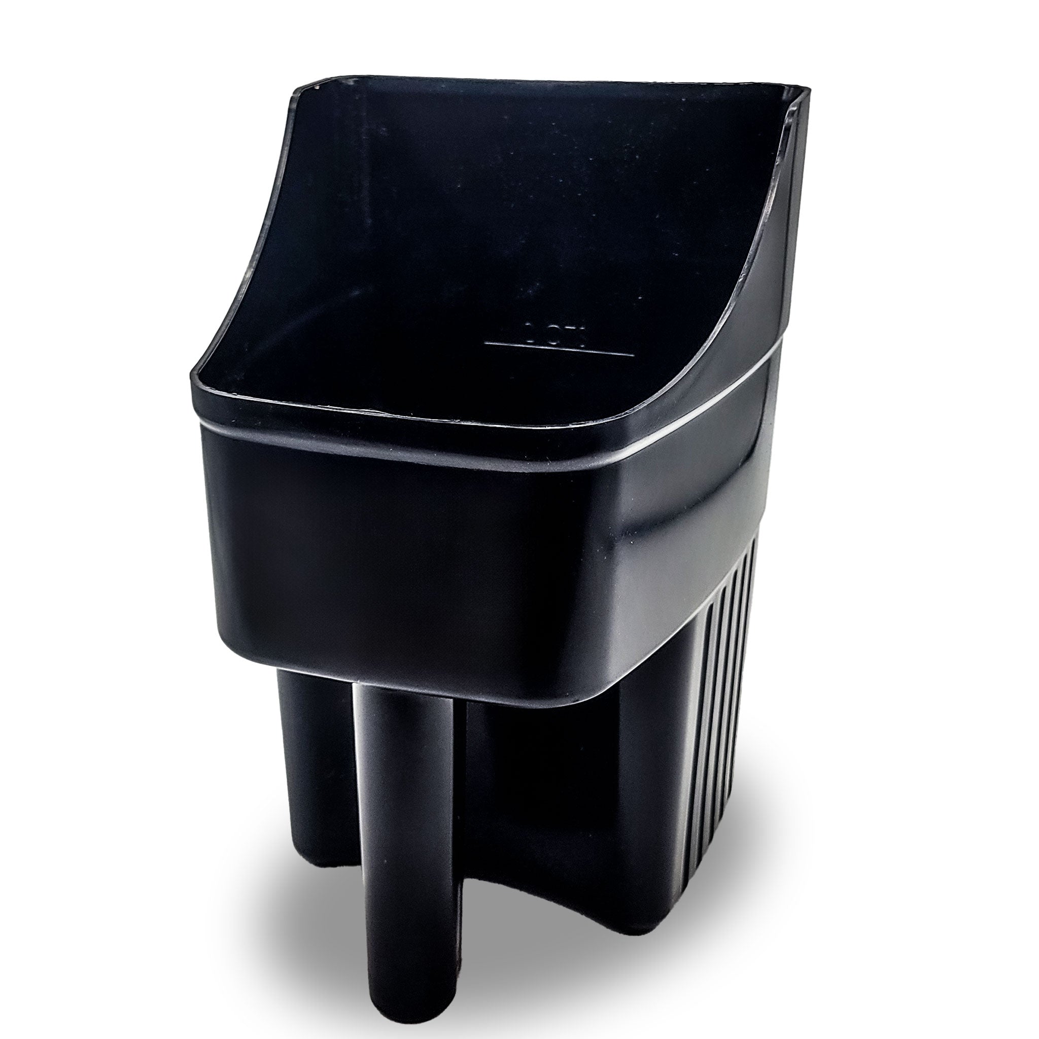 3 Quart Black Little Giant Feed Scoop